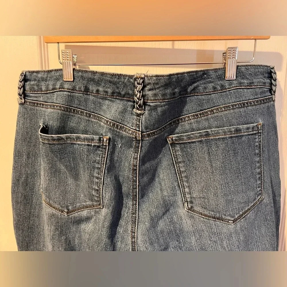 Style & Co Denim ankle jeans with frayed ankles and braced belt loops sz 18.